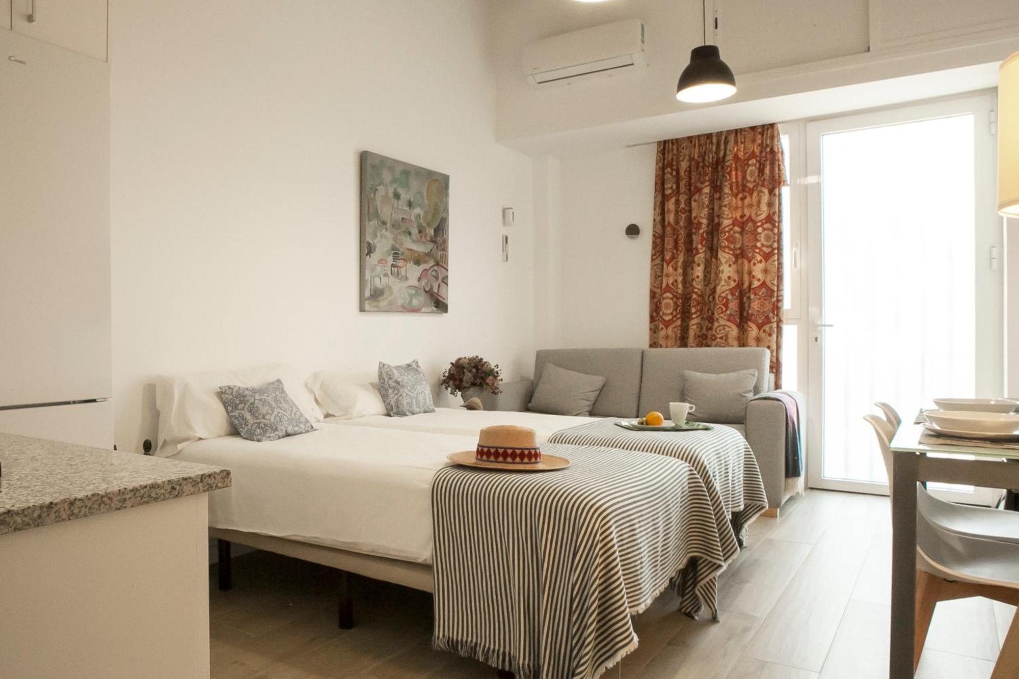 Apartamentos Rg Hospital Valme Sevilla Exterior foto